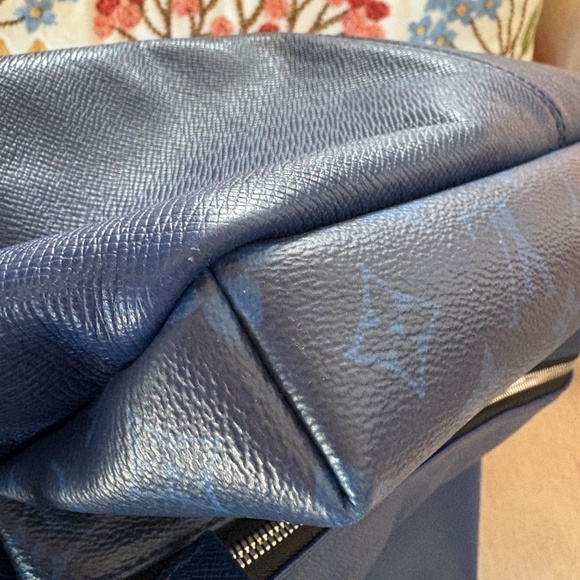 Louis Vuitton Backpack - Picture 4 of 8